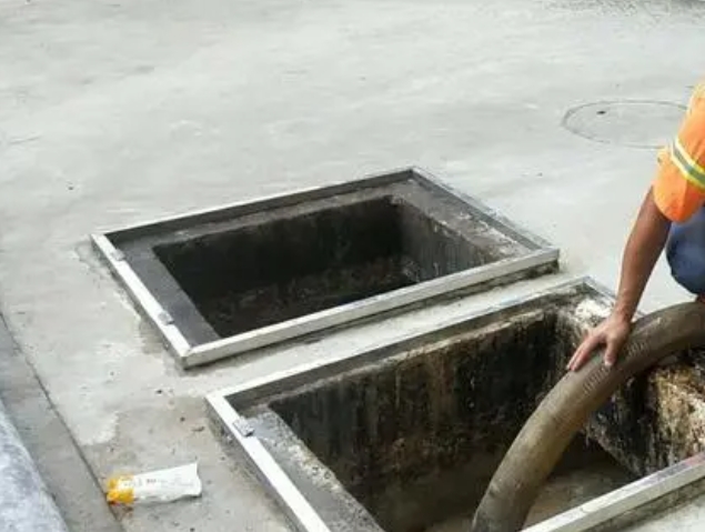 和田化粪池清理